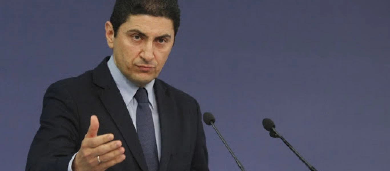 Λ. Αυγενάκης: «Ανοιχτό το ενδεχόμενο για αναδιάρθρωσης του ελληνικού ποδοσφαίρου»